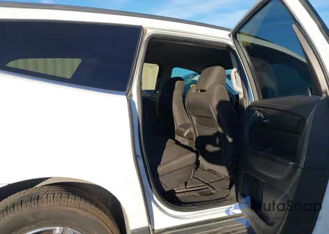 2017 Chevrolet Traverse 1Lt z USA, uszkodzony, nr VIN 1GNKRGKD9HJ127494